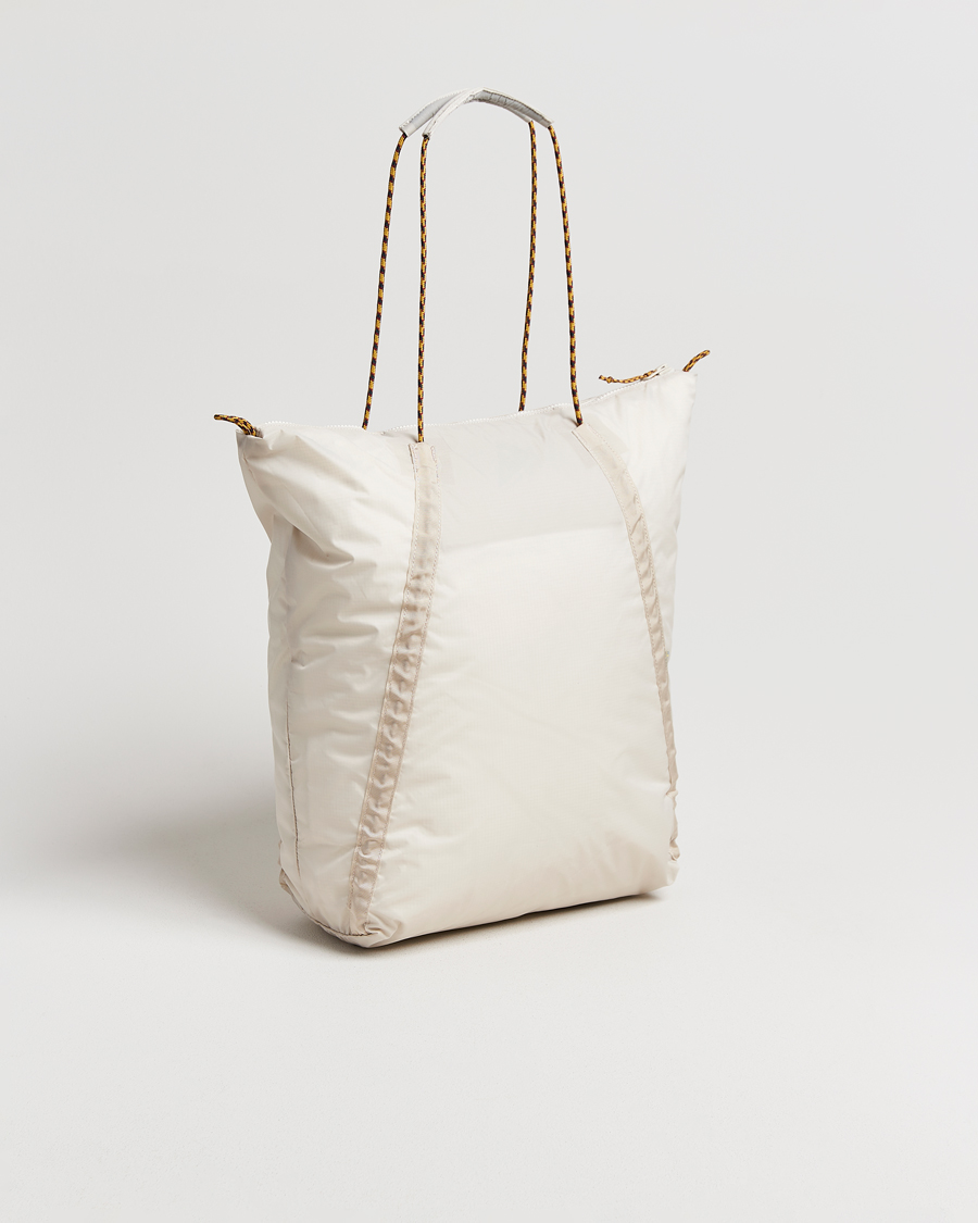 Klättermusen Gebo 23L Lightweight Totebag Putty Grey at CareOfCarl.com