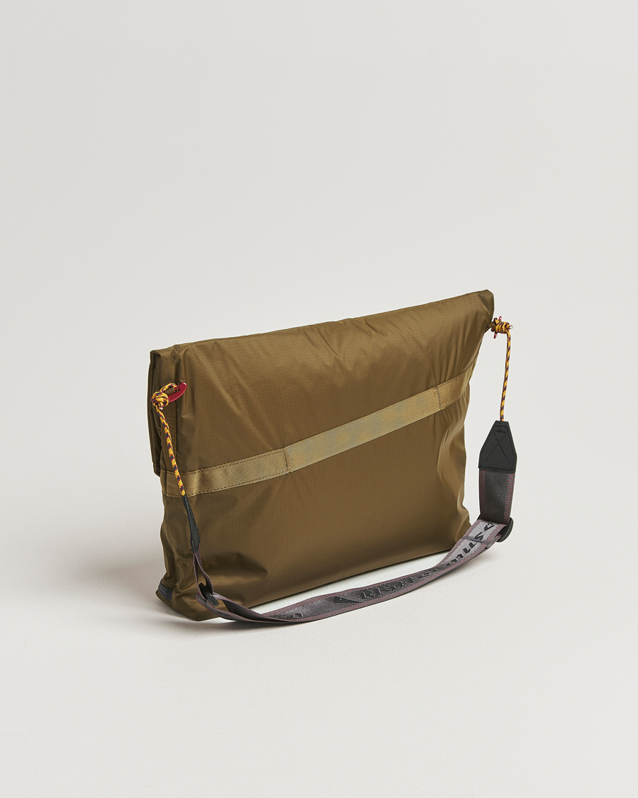 Men | Bags | Klättermusen | Grid Messenger Bag Olive