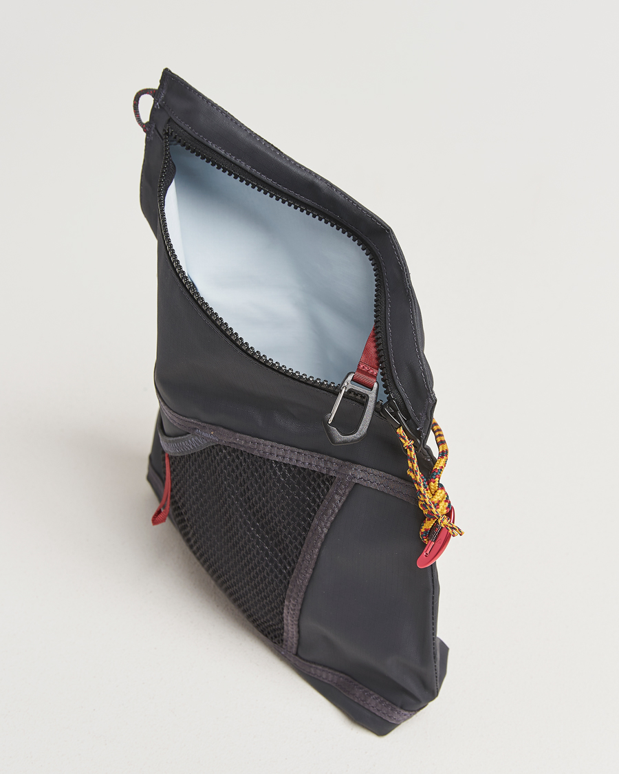 Men | Bags | Klättermusen | Hrid WP 3L Accessory Bag Raven