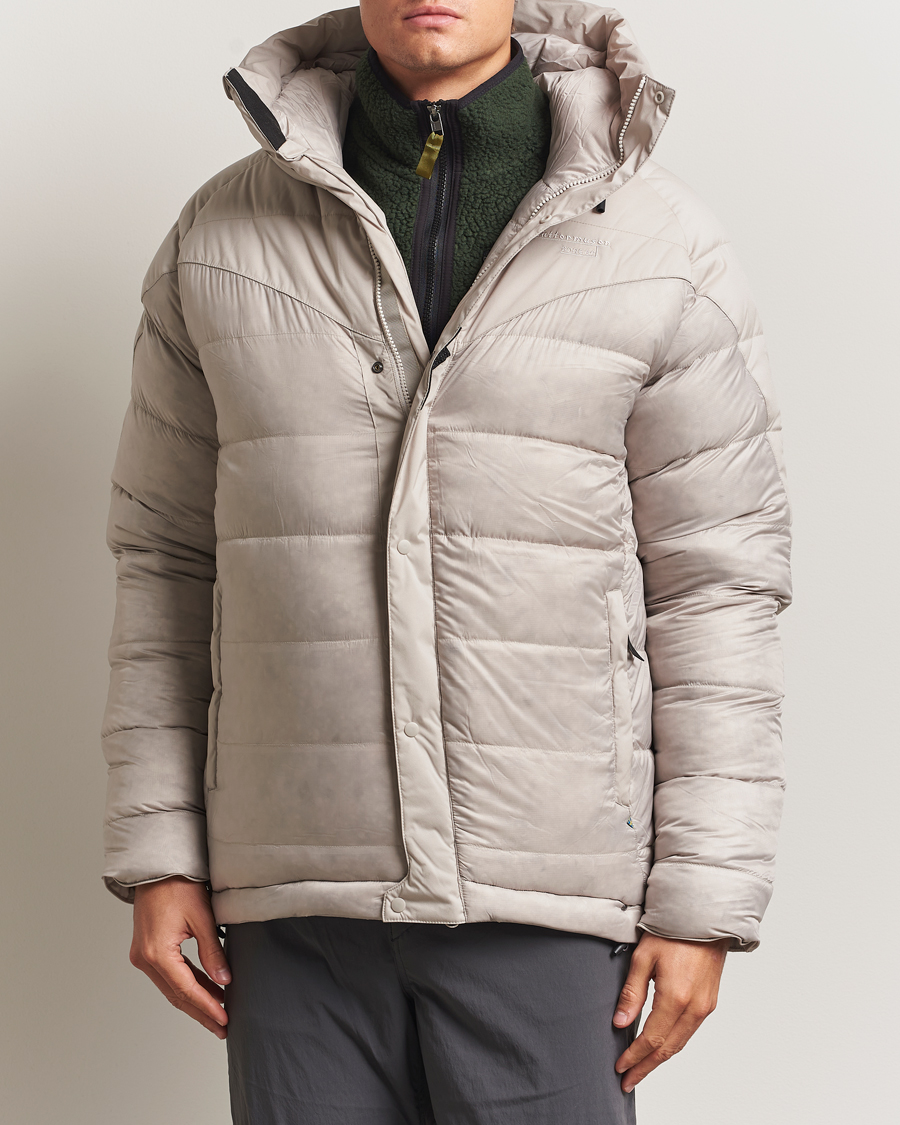 Men | Coats & Jackets | Klättermusen | Bore 3.0 Padded Jacket Dove Grey
