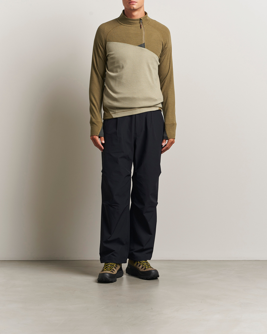 Men | Sweaters & Knitwear | Klättermusen | Huge Half Zip Sweater Silver Green Olive