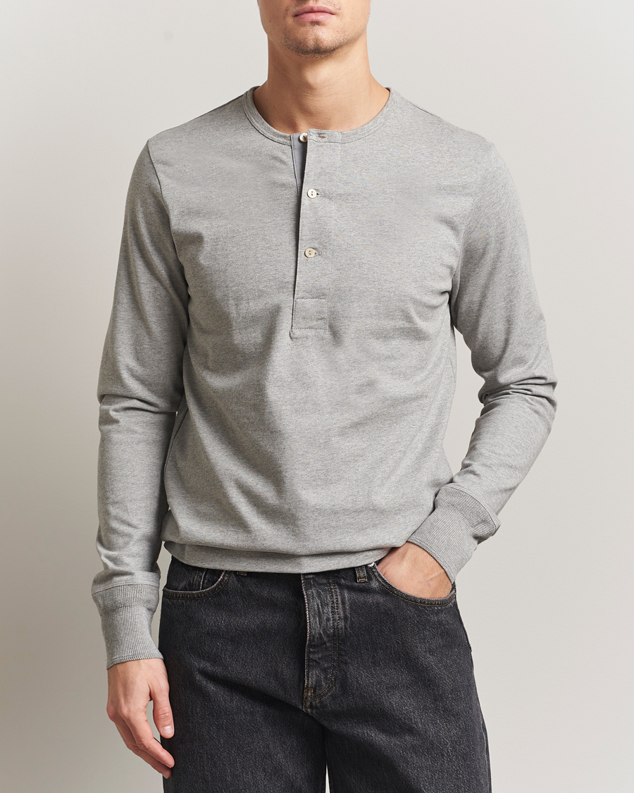 Men | Sweaters & Knitwear | Merz b. Schwanen | Classic Fit Sturdy Organic Cotton Henley Grey Melange