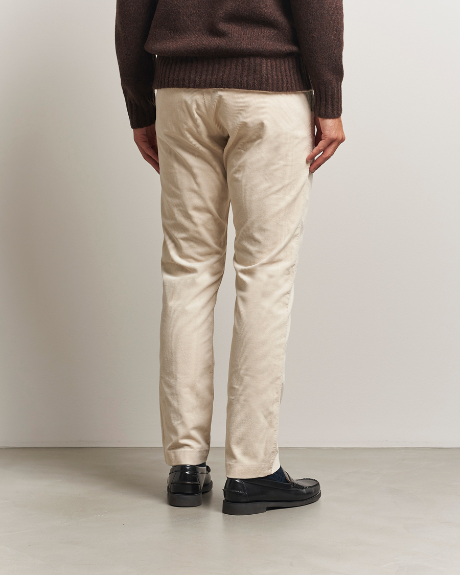 Men | Trousers | NN07 | Theo Regular Fit Corduroy Chinos Ivory