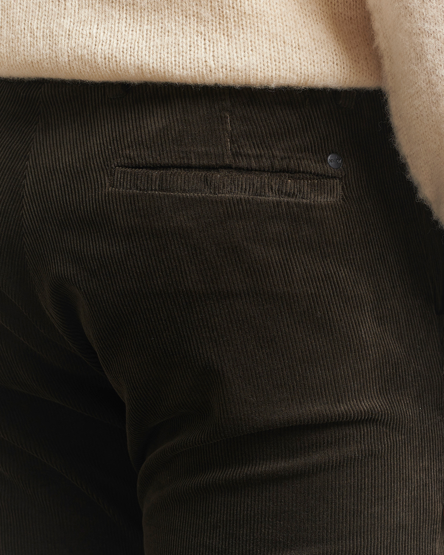 Men | Trousers | NN07 | Theo Regular Fit Corduroy Chinos Dark Army