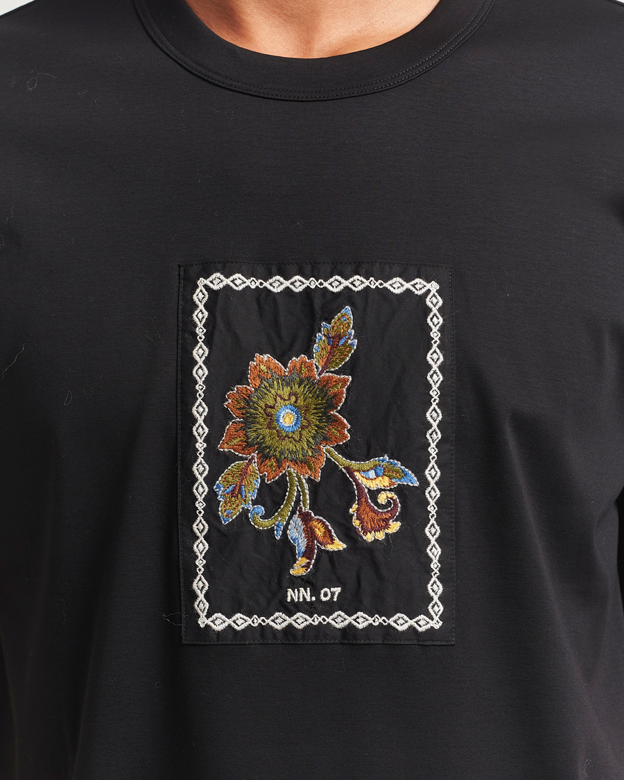 Men | T-Shirts | NN07 | Pedro Mercerized Flower T-Shirt Black