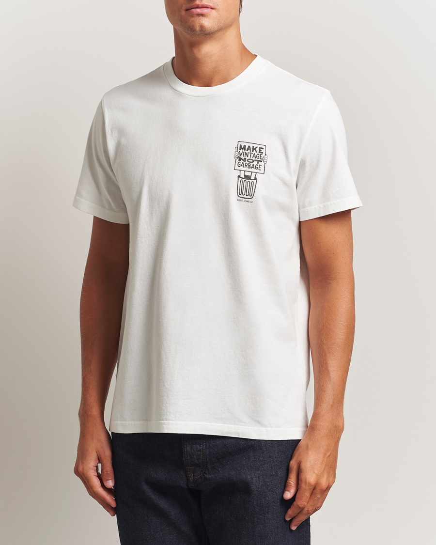 Men | T-Shirts | Nudie Jeans | Roy Garbage T-Shirt Chalk White