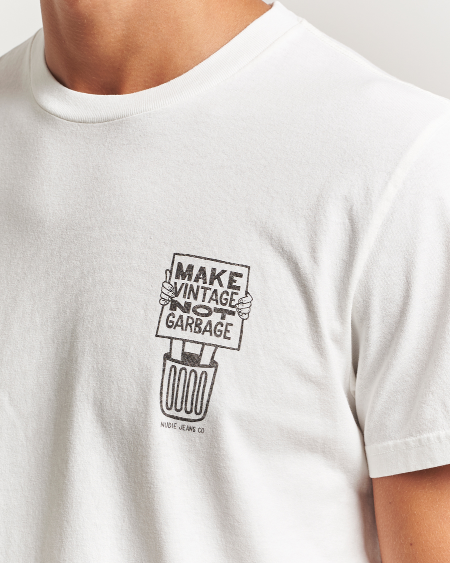 Men | T-Shirts | Nudie Jeans | Roy Garbage T-Shirt Chalk White