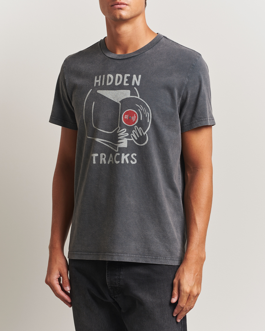 Men | T-Shirts | Nudie Jeans | Roy Hidden Track T-Shirt Antracite