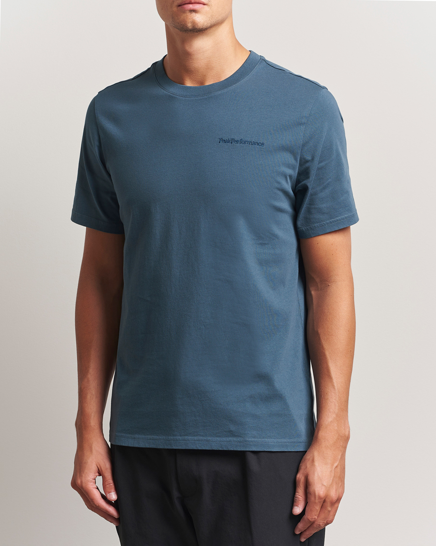 Men | T-Shirts | Peak Performance | Original Crew Neck T-Shirt Mountain Lake