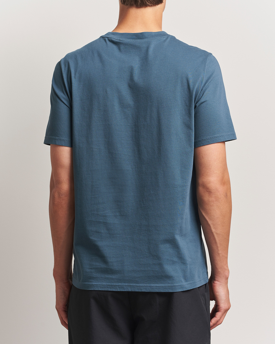Men | T-Shirts | Peak Performance | Original Crew Neck T-Shirt Mountain Lake