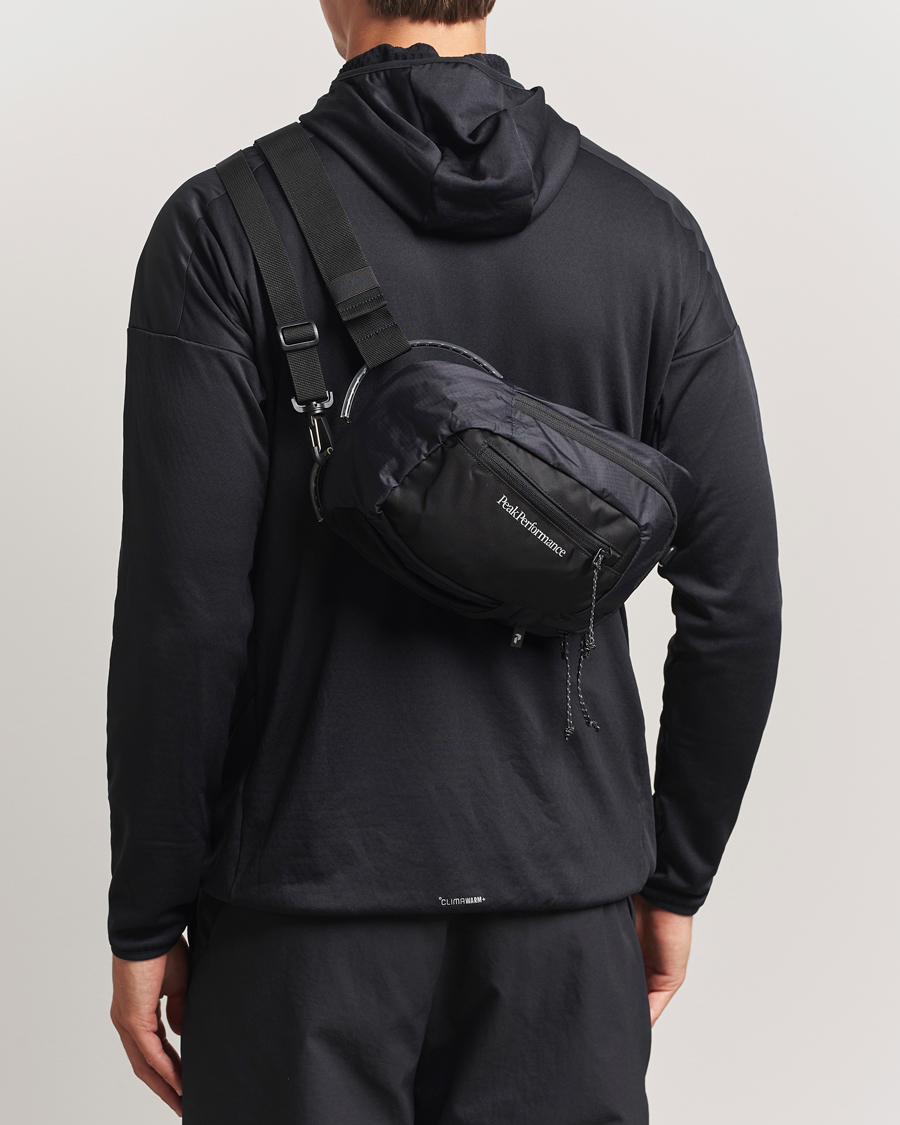 Men | Bags | Peak Performance | Outdoor Slingbag Black