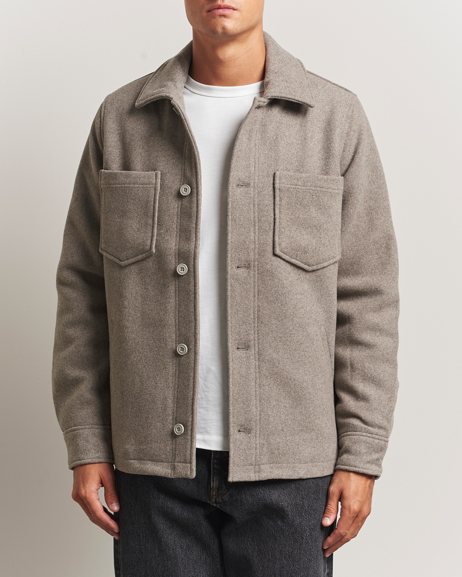 Men | Coats & Jackets | Samsøe Samsøe | Pally Padded Shirt Jacket Elephant Skin
