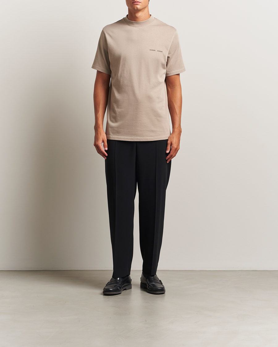 Men | T-Shirts | Samsøe Samsøe | Norsbro Crew Neck T-Shirt Elephant Skin