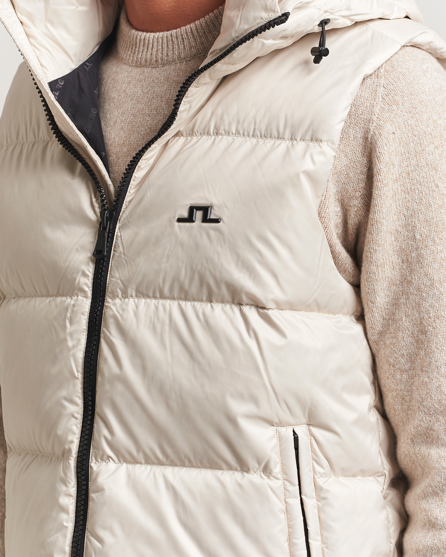 Men | Coats & Jackets | J.Lindeberg | Daryl Down Hooded Vest Moonbeam
