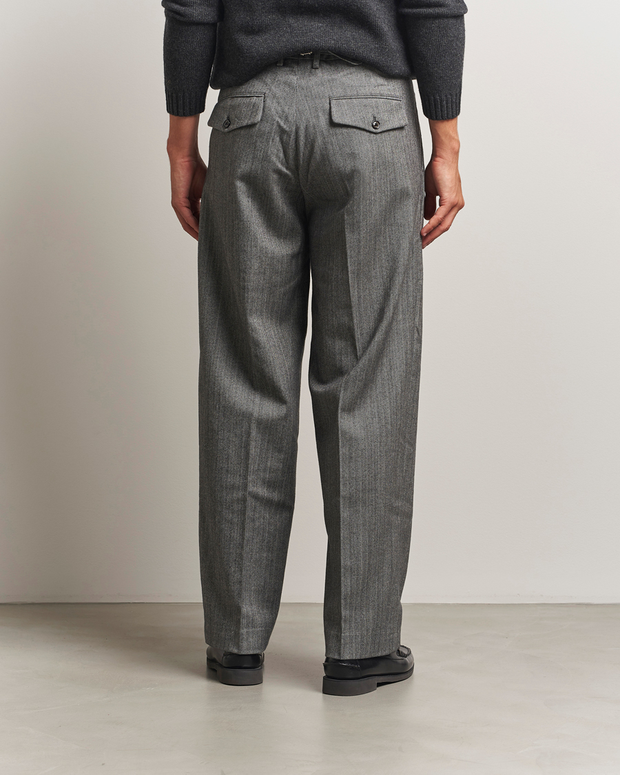 Men | Trousers | NN07 | Justin Double Pleated Herringbone Trousers Grey