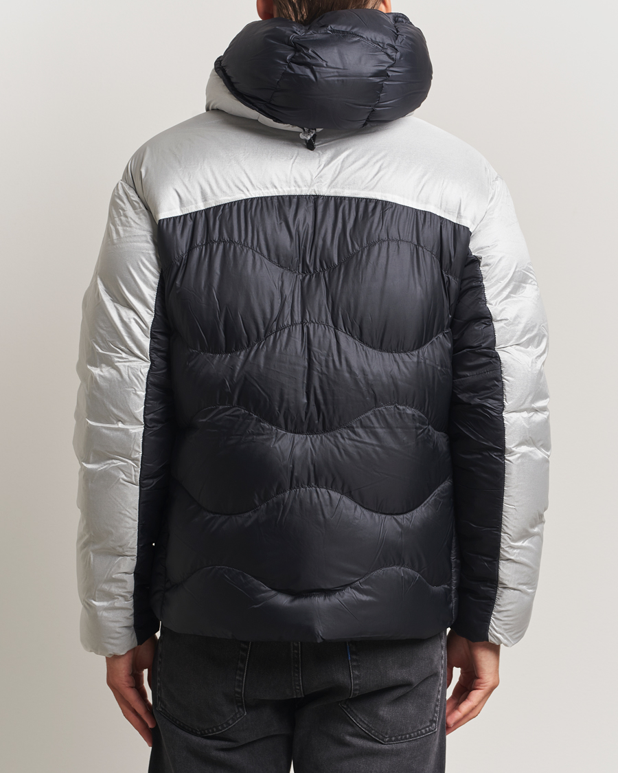 Men | Coats & Jackets | Peak Performance | Helium Diamond Fused Hooded Down Jacket Black/Antarctica