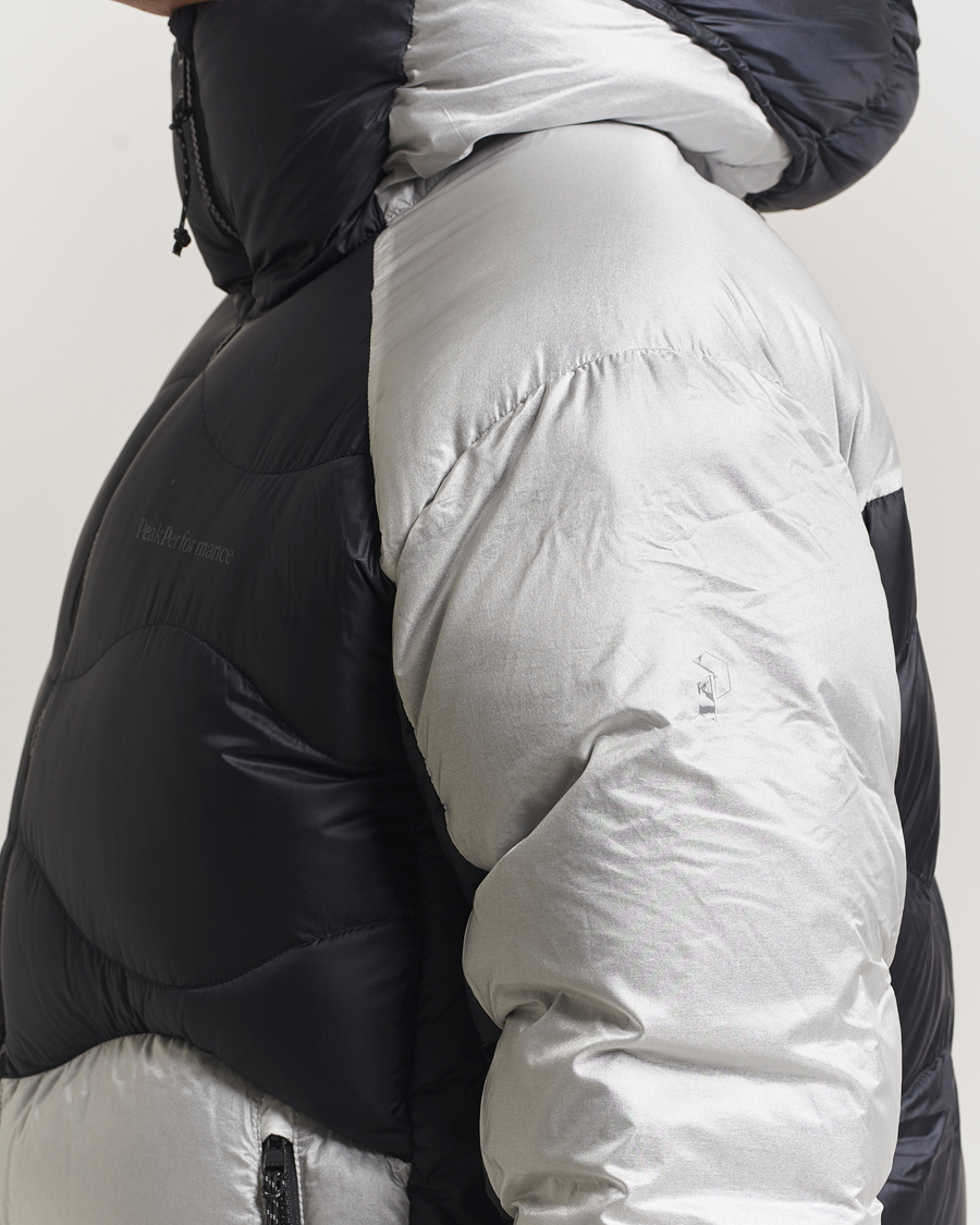 Men | Coats & Jackets | Peak Performance | Helium Diamond Fused Hooded Down Jacket Black/Antarctica