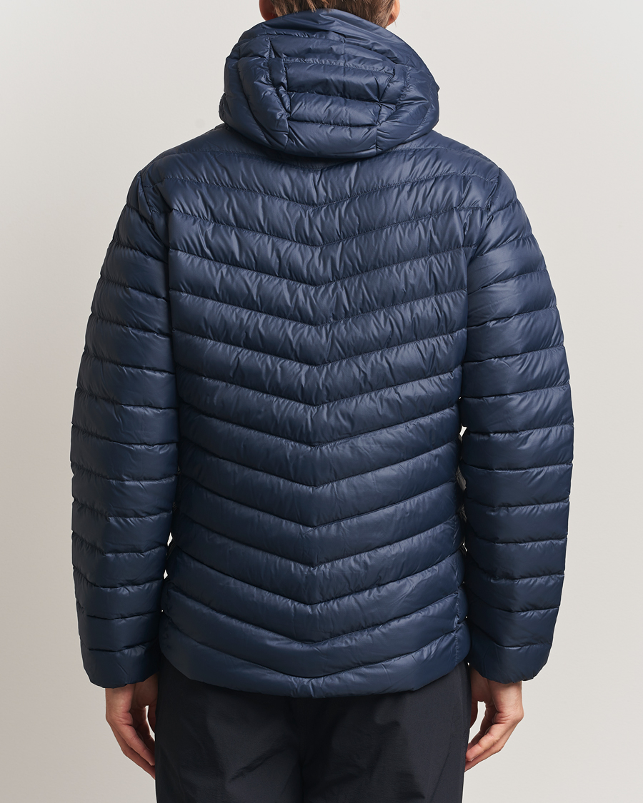 Men | Coats & Jackets | Peak Performance | Frost Down Hooded Jacket Blue Shadow