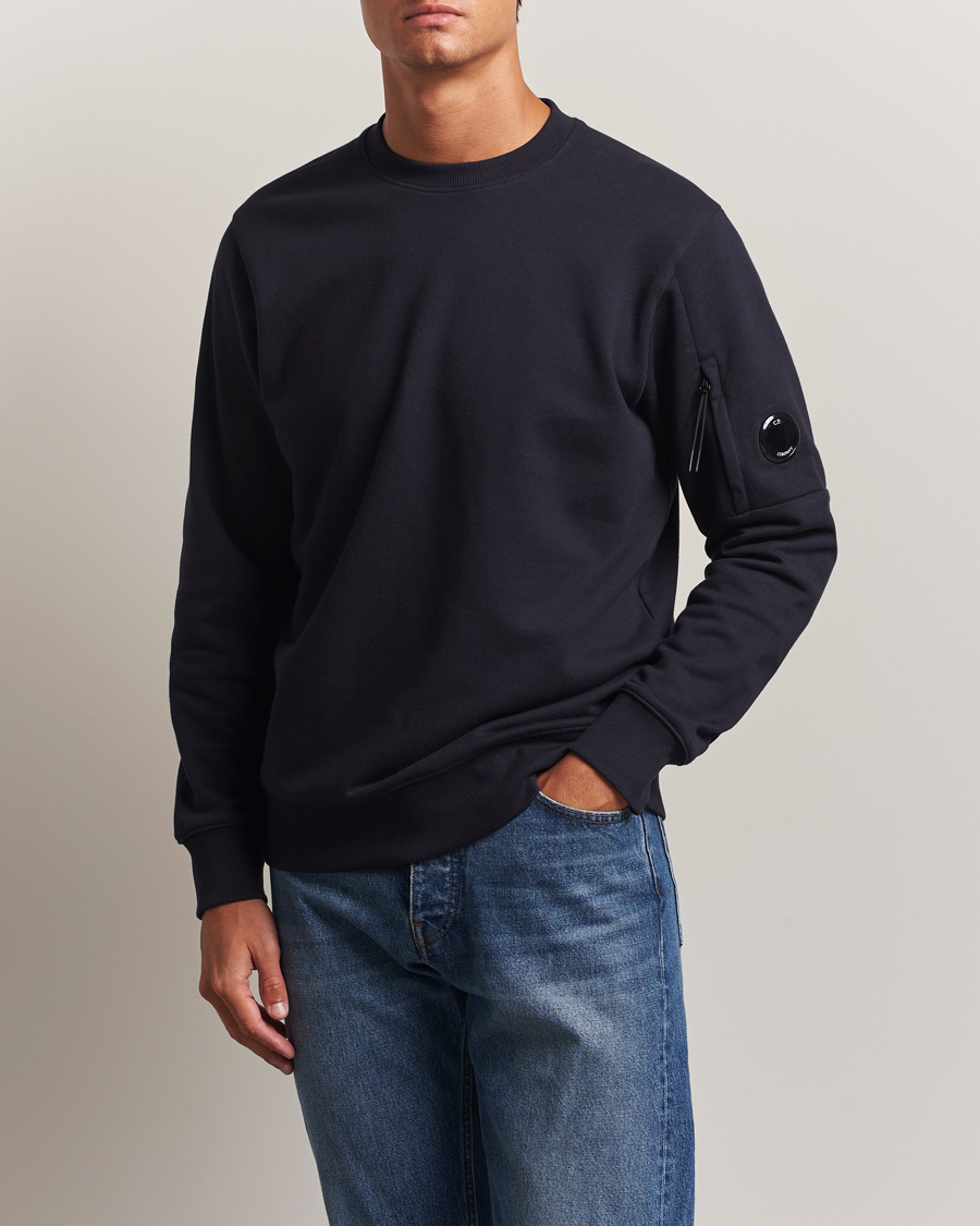 Men | Sweaters & Knitwear | C.P. Company | Diagonal Raised Fleece Lens Sweatshirt Navy