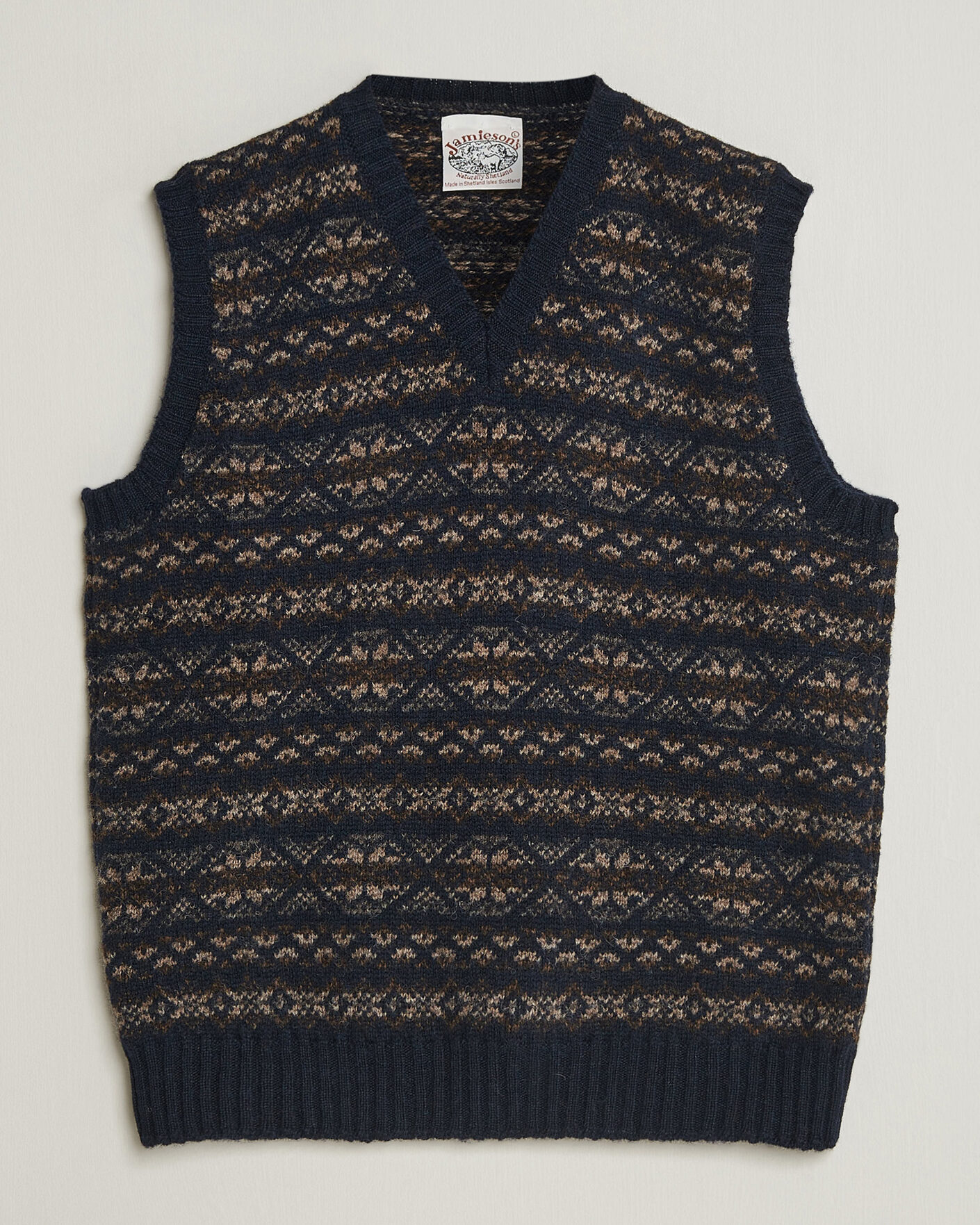Men | Sweaters & Knitwear | Jamieson's of Shetland | Jamiesons Of Shetland All Over Fair Isle Slipover Navy