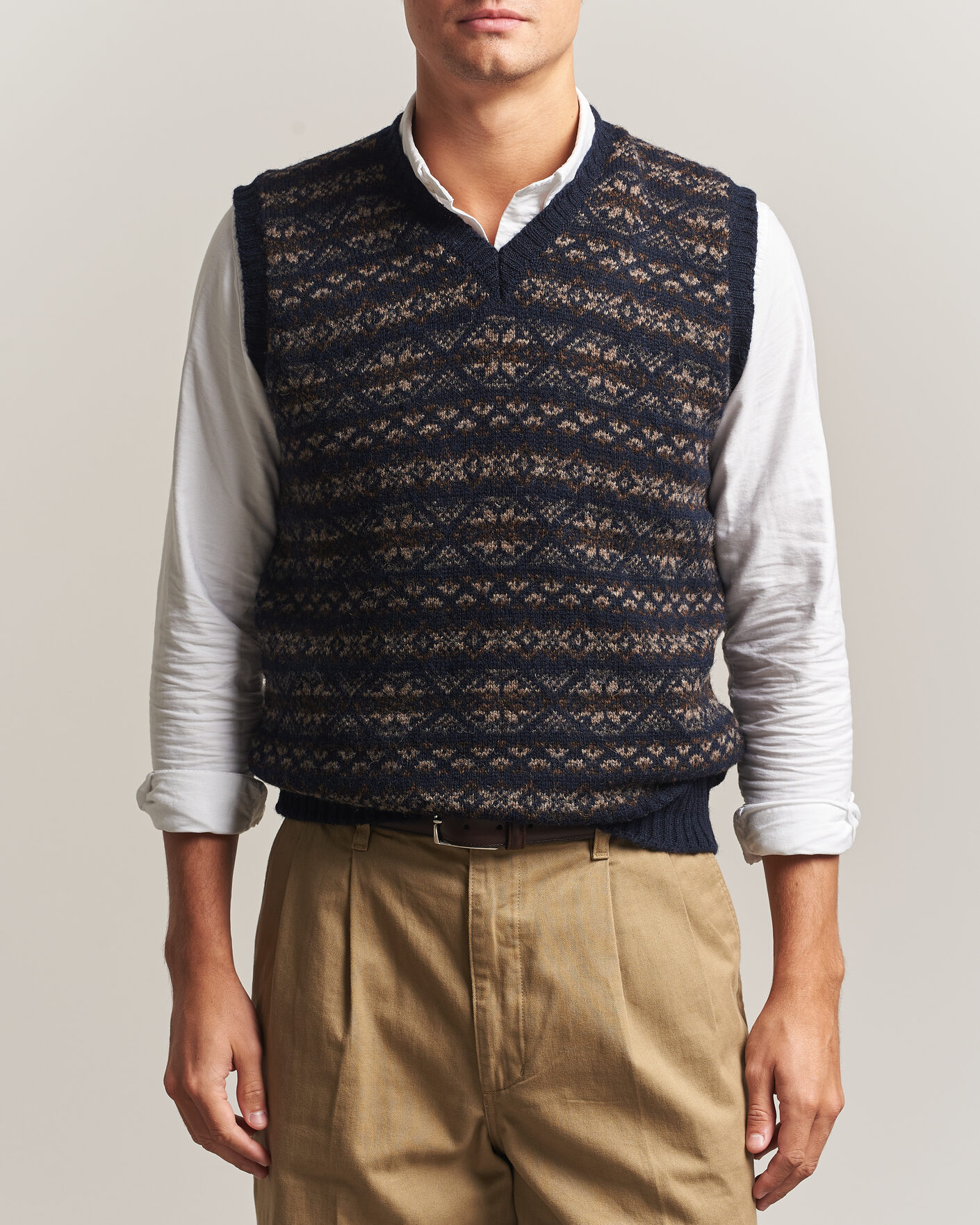 Men | Sweaters & Knitwear | Jamieson's of Shetland | Jamiesons Of Shetland All Over Fair Isle Slipover Navy