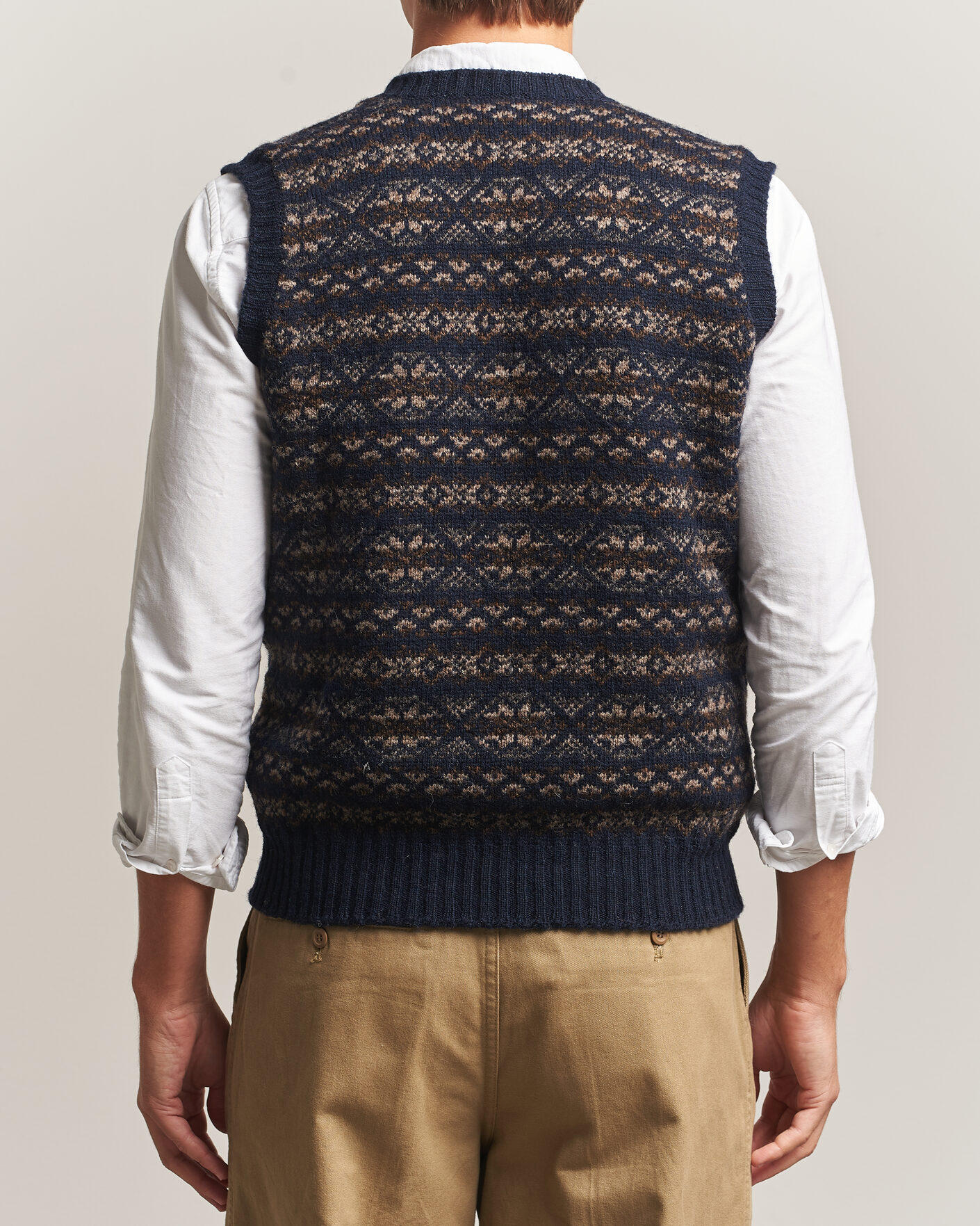 Men | Sweaters & Knitwear | Jamieson's of Shetland | Jamiesons Of Shetland All Over Fair Isle Slipover Navy