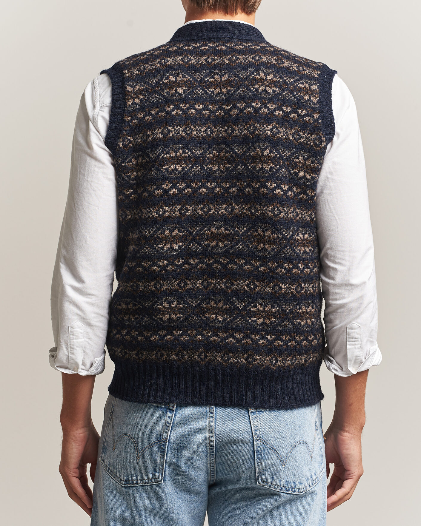 Men | Sweaters & Knitwear | Jamieson's of Shetland | Jamiesons Of Shetland All Over Fair Isle Waistcoat Navy
