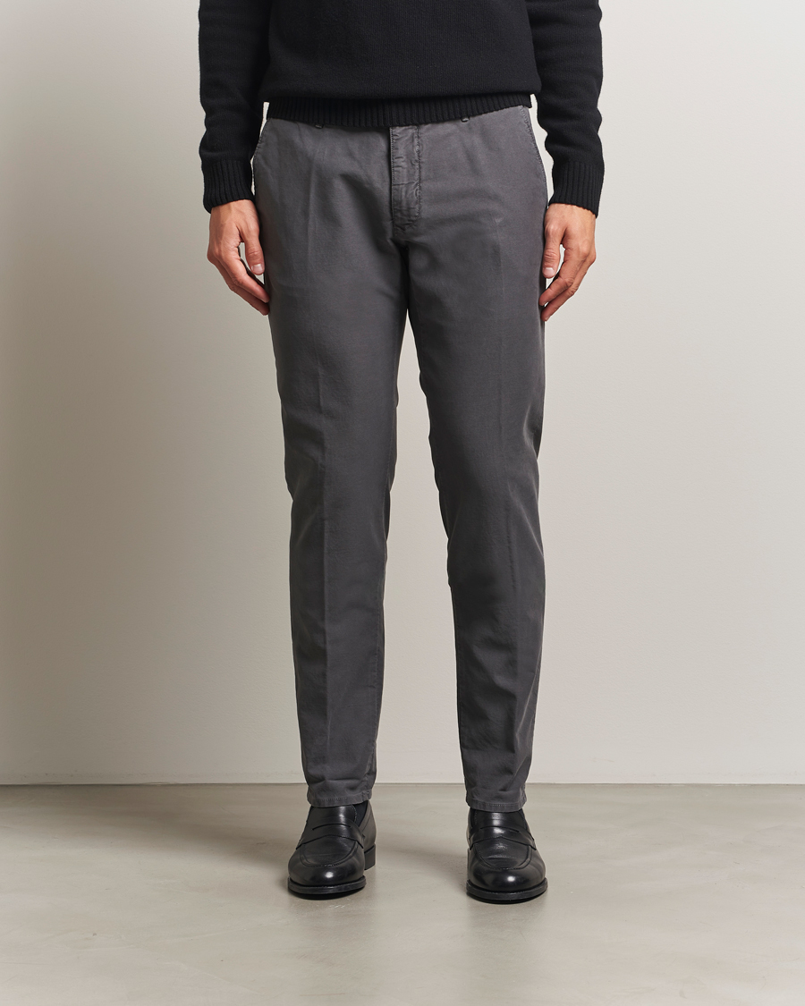 Men | Trousers | Incotex | Slim Fit Garment Dyed Slacks Dark Grey