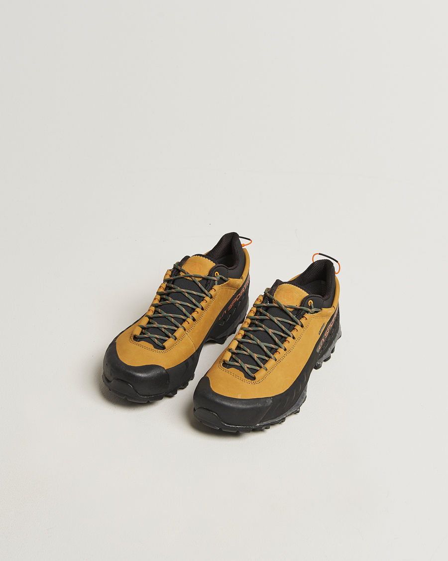 Men | Trail Sneakers | La Sportiva | TX5 GTX Hiking Shoes Savana/Tiger