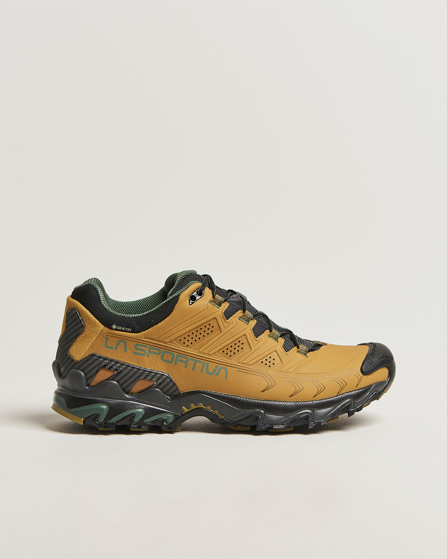 Men | Trail Sneakers | La Sportiva | Ultra Raptor II Leather GTX Savana/Alpine