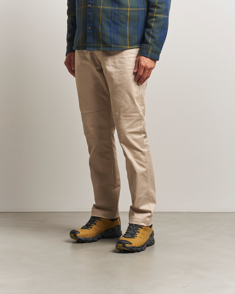 Men | Trail Sneakers | La Sportiva | Ultra Raptor II Leather GTX Savana/Alpine