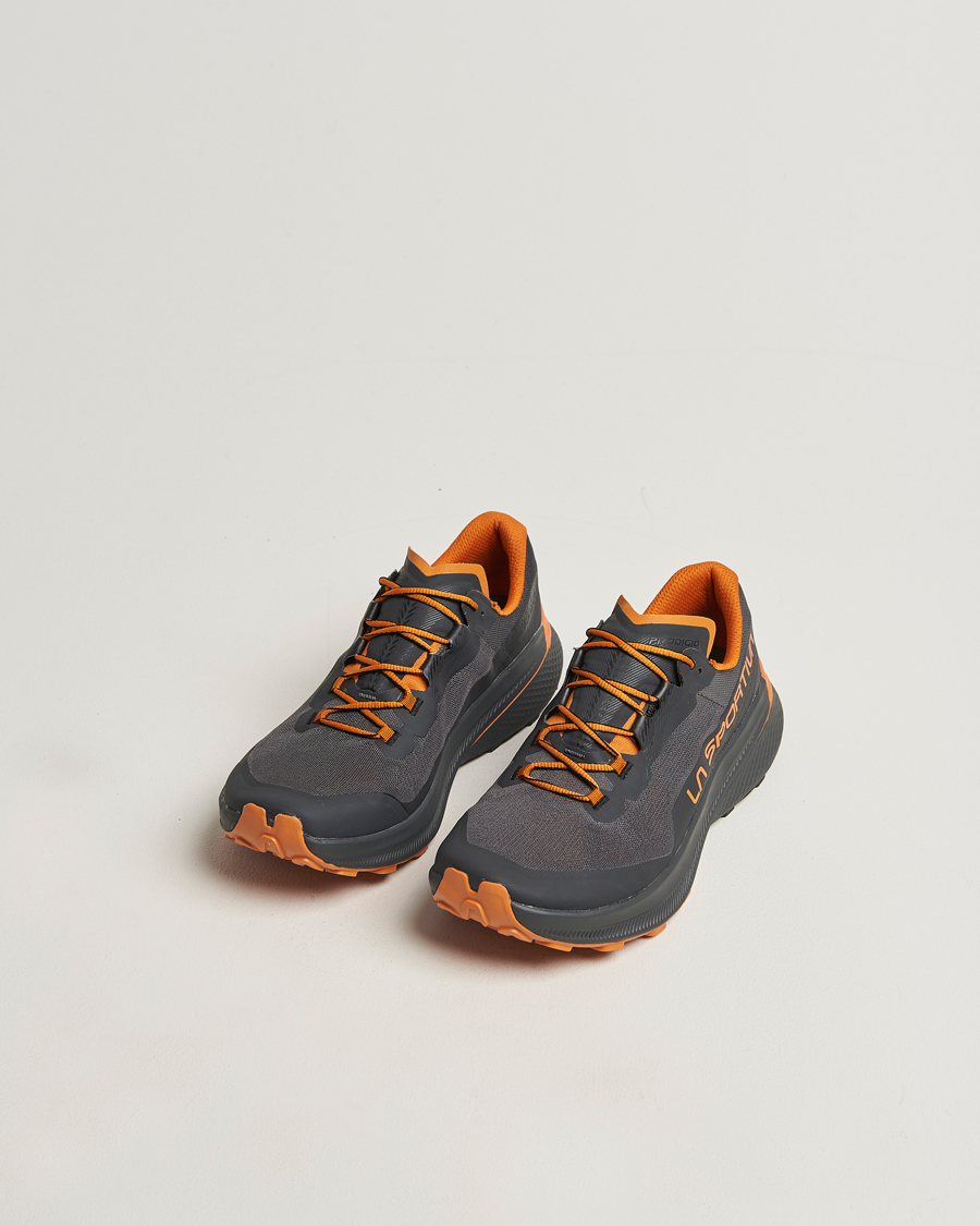 Men | Trail Sneakers | La Sportiva | Prodigio Trail Run Sneakers Carbon/Marmalade