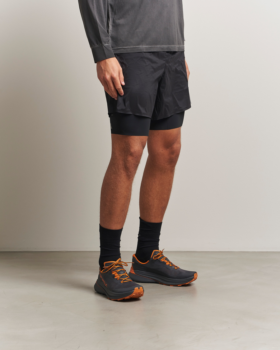 Men | Trail Sneakers | La Sportiva | Prodigio Trail Run Sneakers Carbon/Marmalade