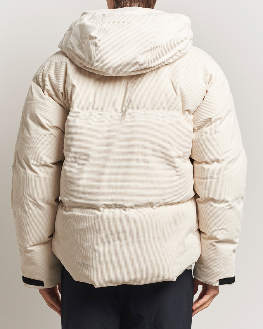 Men | Coats & Jackets | Oakley | Streetpeak Corduroy Puffer Jacket Mist