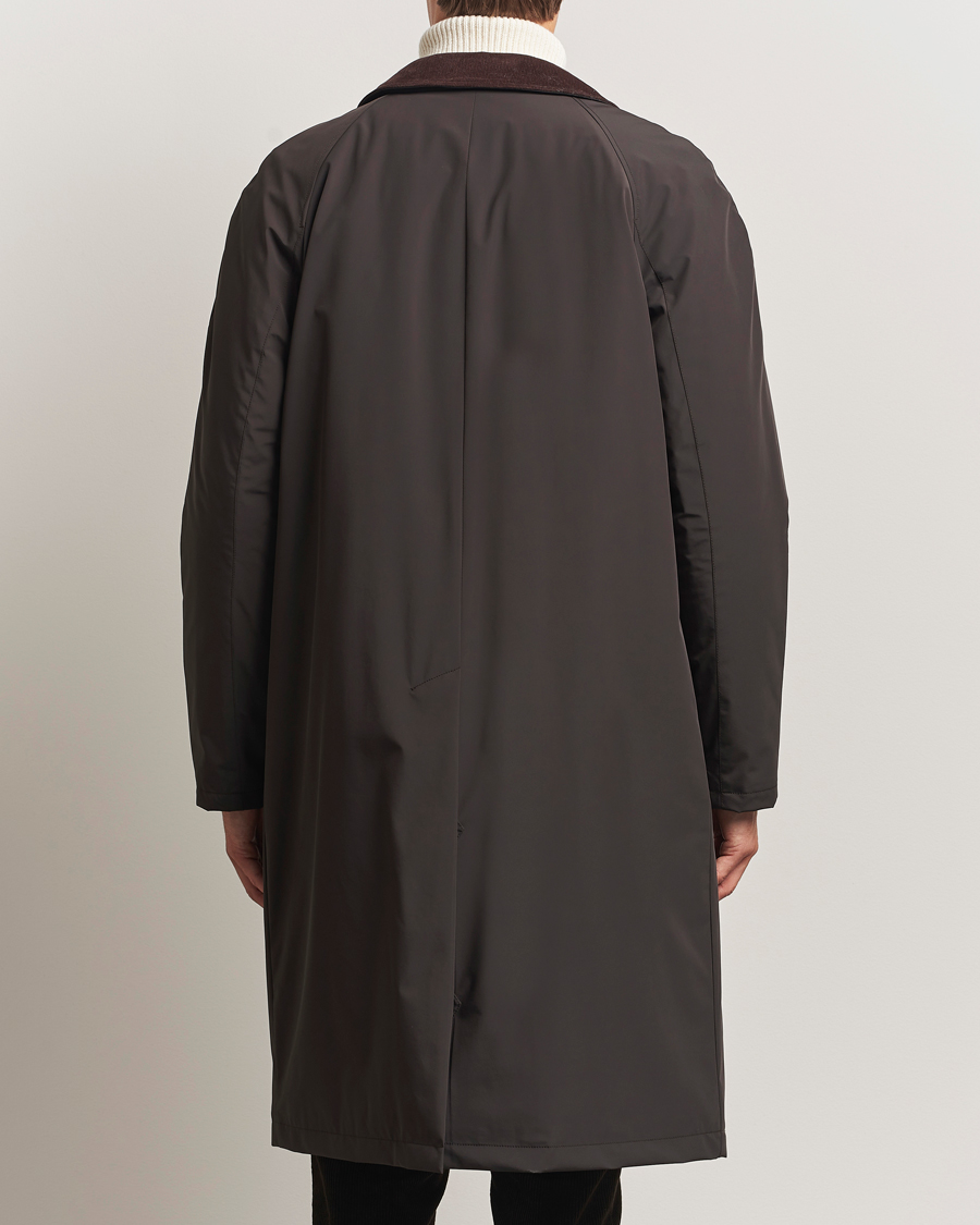 Men | Coats & Jackets | Oscar Jacobson | Padded Raglan Nylon Coat Brown