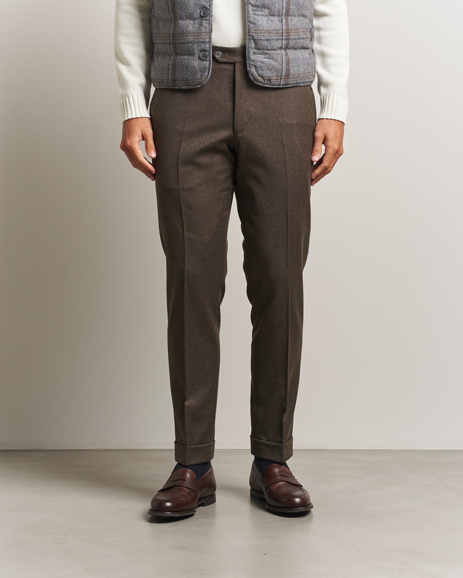 Men | Trousers | Oscar Jacobson | Dandy Turn Up Flannel Trousers Brown