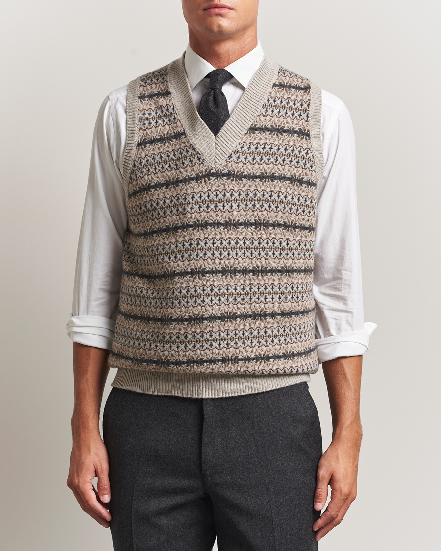 Men | Sweaters & Knitwear | Oscar Jacobson | Lucas Fair Isle Wool/Cashmere Vest Beige