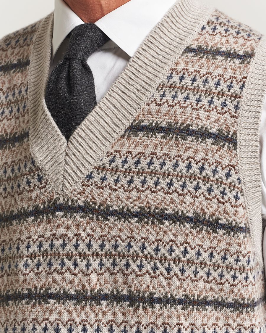 Men | Sweaters & Knitwear | Oscar Jacobson | Lucas Fair Isle Wool/Cashmere Vest Beige