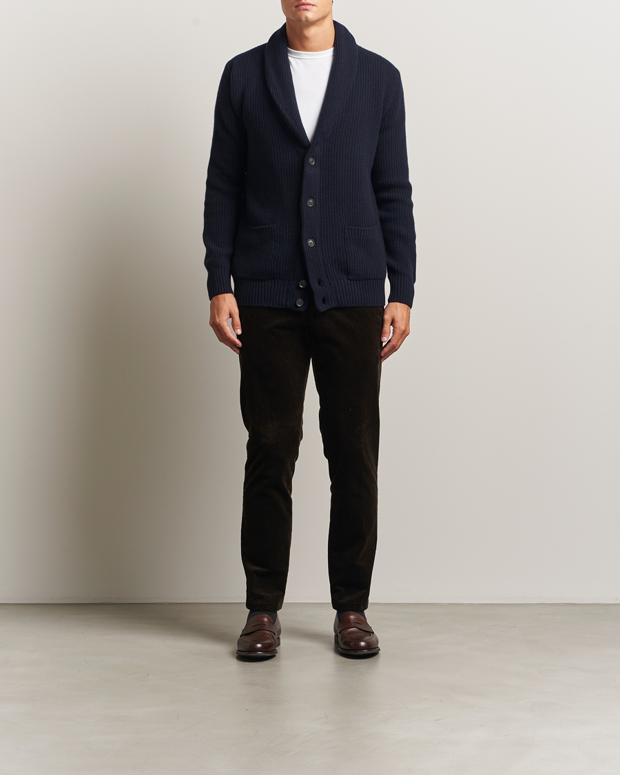 Men | Sweaters & Knitwear | Oscar Jacobson | Roland Wool Cardigan Navy