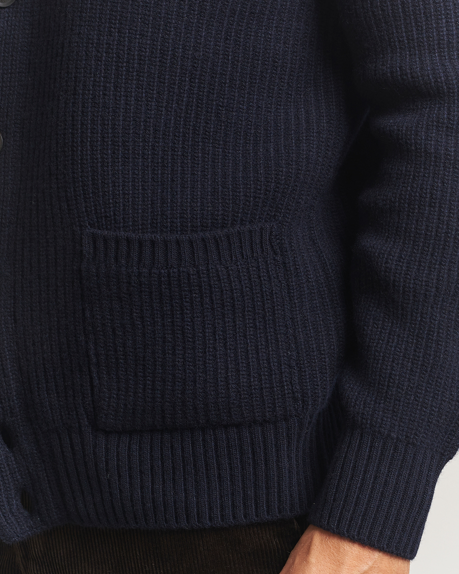 Men | Sweaters & Knitwear | Oscar Jacobson | Roland Wool Cardigan Navy