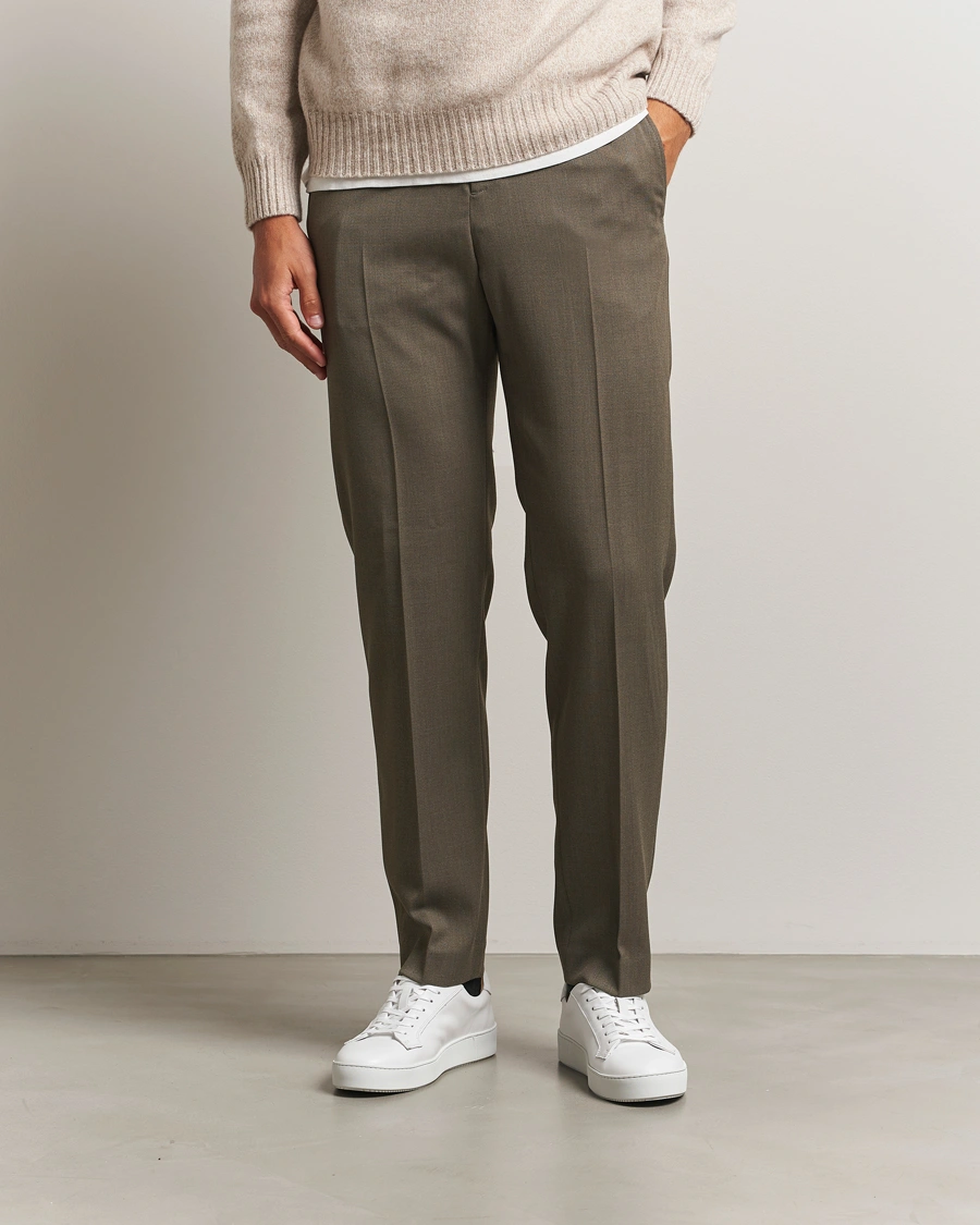 Men | Trousers | Filippa K | Troy Tailored Drawstring Trousers Driftwood