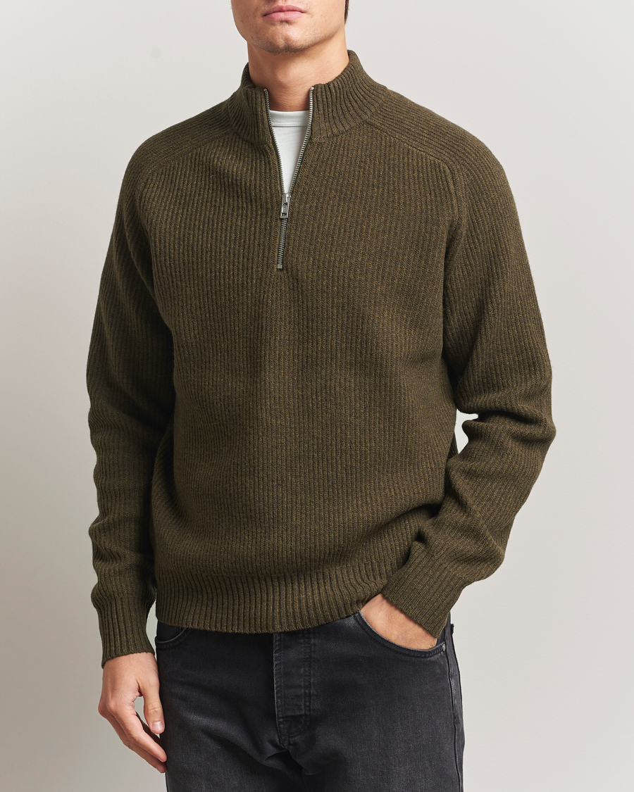 Men | Sweaters & Knitwear | Filippa K | Ribbed Wool Half Zip Moss Green