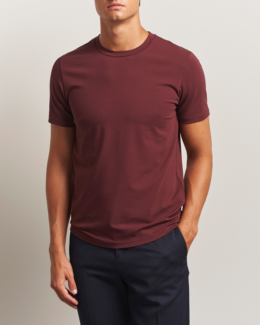 Men | T-Shirts | Filippa K | Soft Lycra T-Shirt Burgundy