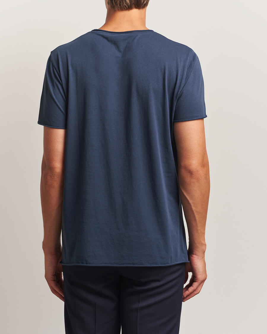 Men | T-Shirts | Filippa K | Roll Neck Crew Neck T-Shirt Dusk Blue