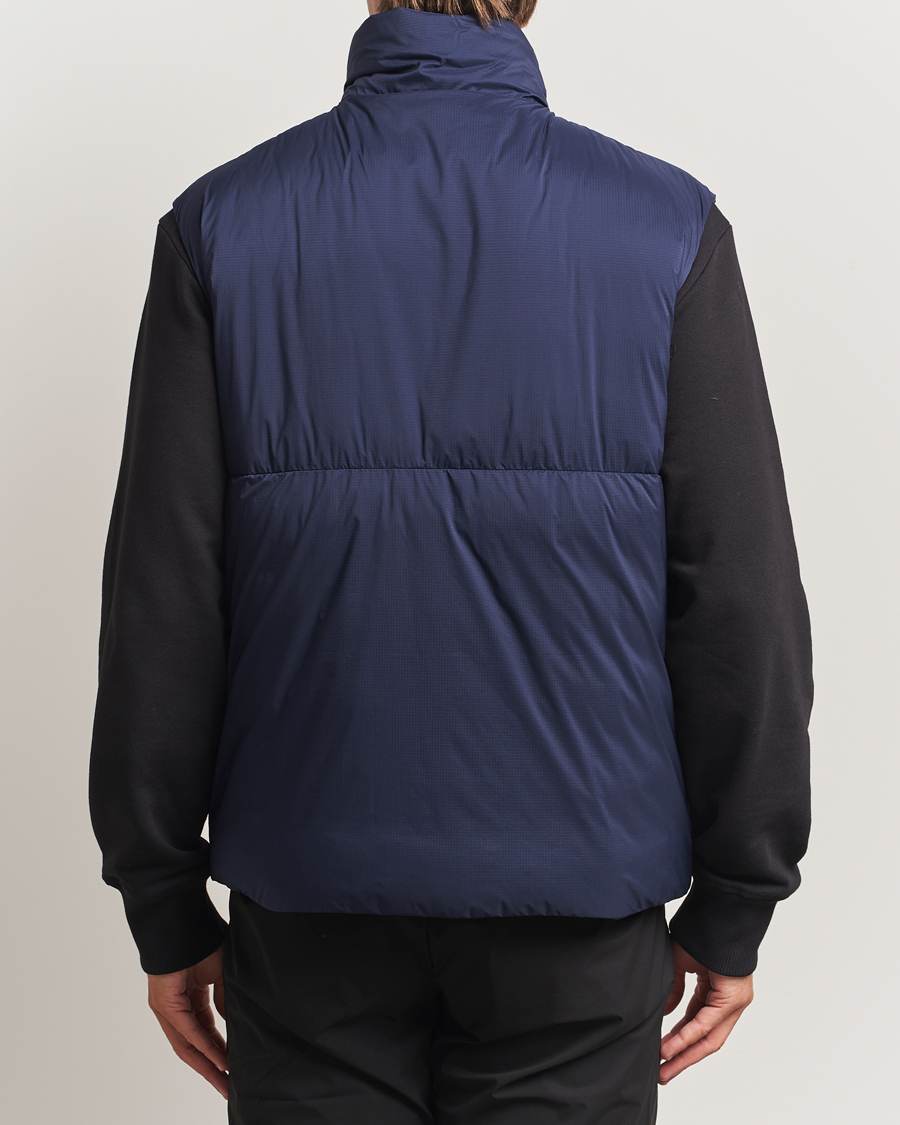 Men | Coats & Jackets | Canada Goose | Lodge Vest Atlantic Navy