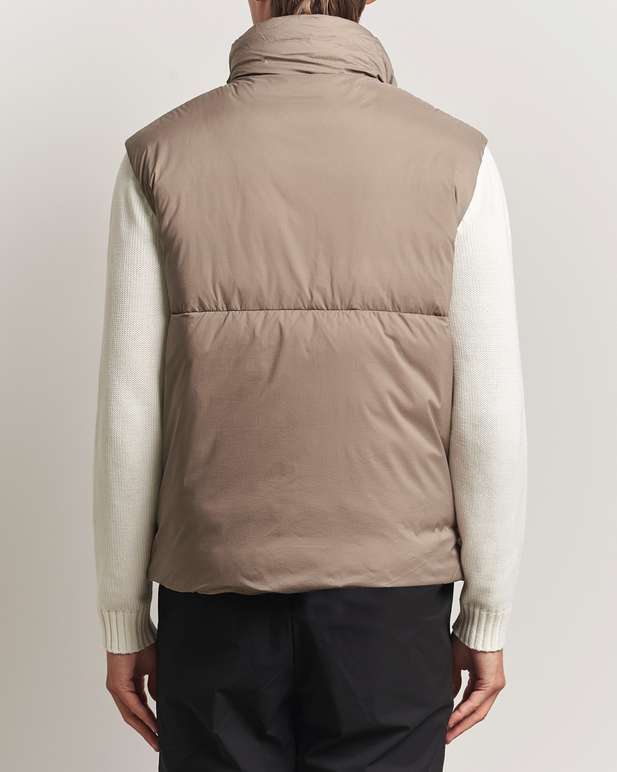 Men | Gilets | Canada Goose Black Label | Lodge Vest Taupe