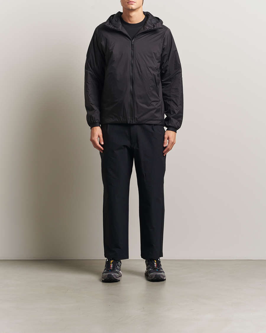 Men | Coats & Jackets | Goldwin | Pertex Quantum Padded Jacket Black