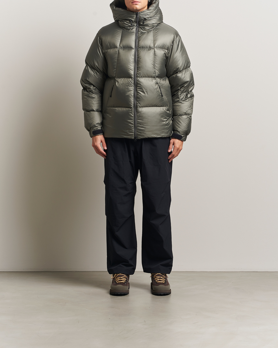 Men | Coats & Jackets | Goldwin | Pertex Quantum Down Parka Gunmetal