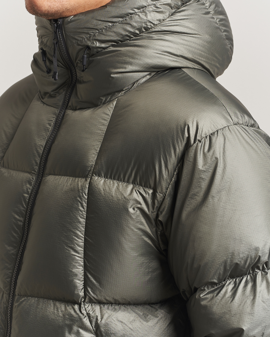 Men | Coats & Jackets | Goldwin | Pertex Quantum Down Parka Gunmetal