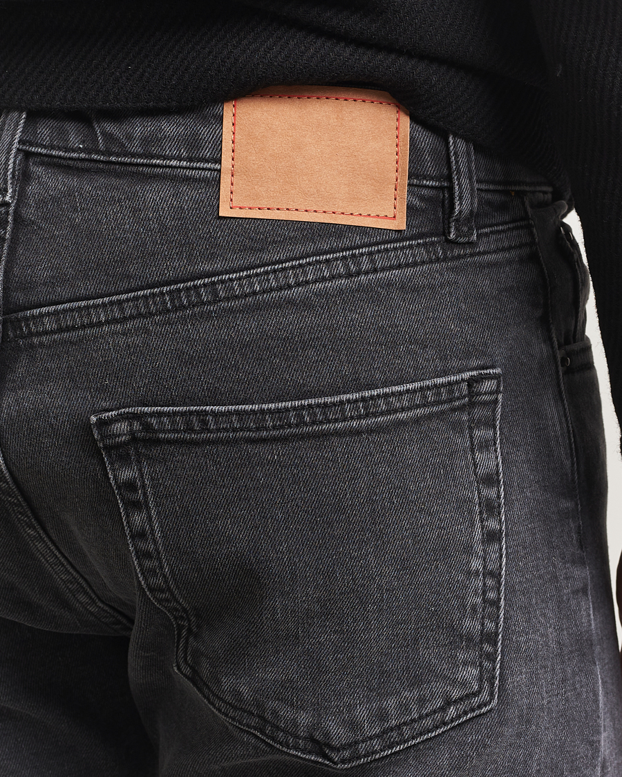 Men | Trousers | Jeanerica | TM005 Tapered Jeans Black Overdye